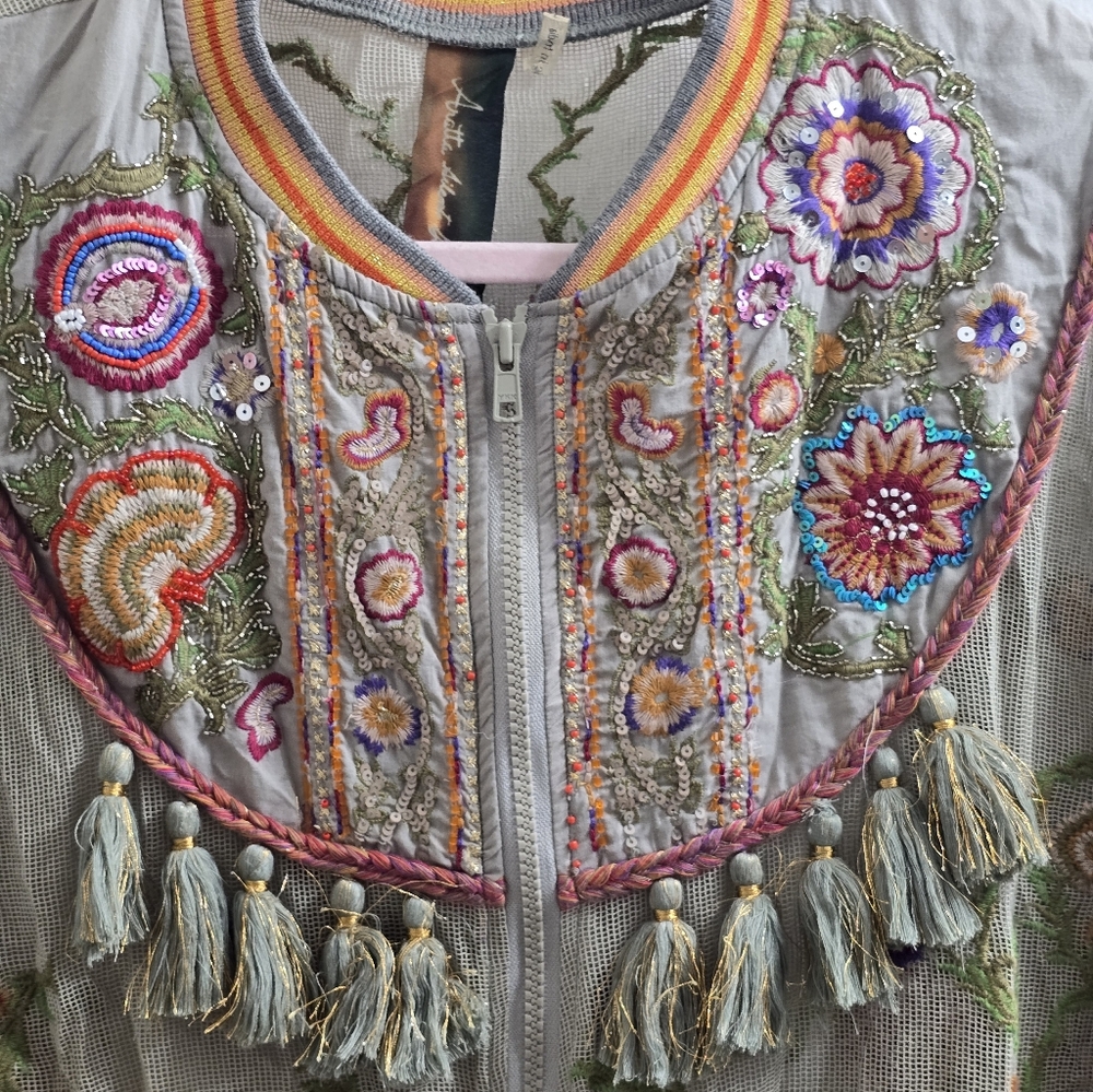Arratta Silent Journey Colorful Embroidered Mesh Top - Picture 2 of 8